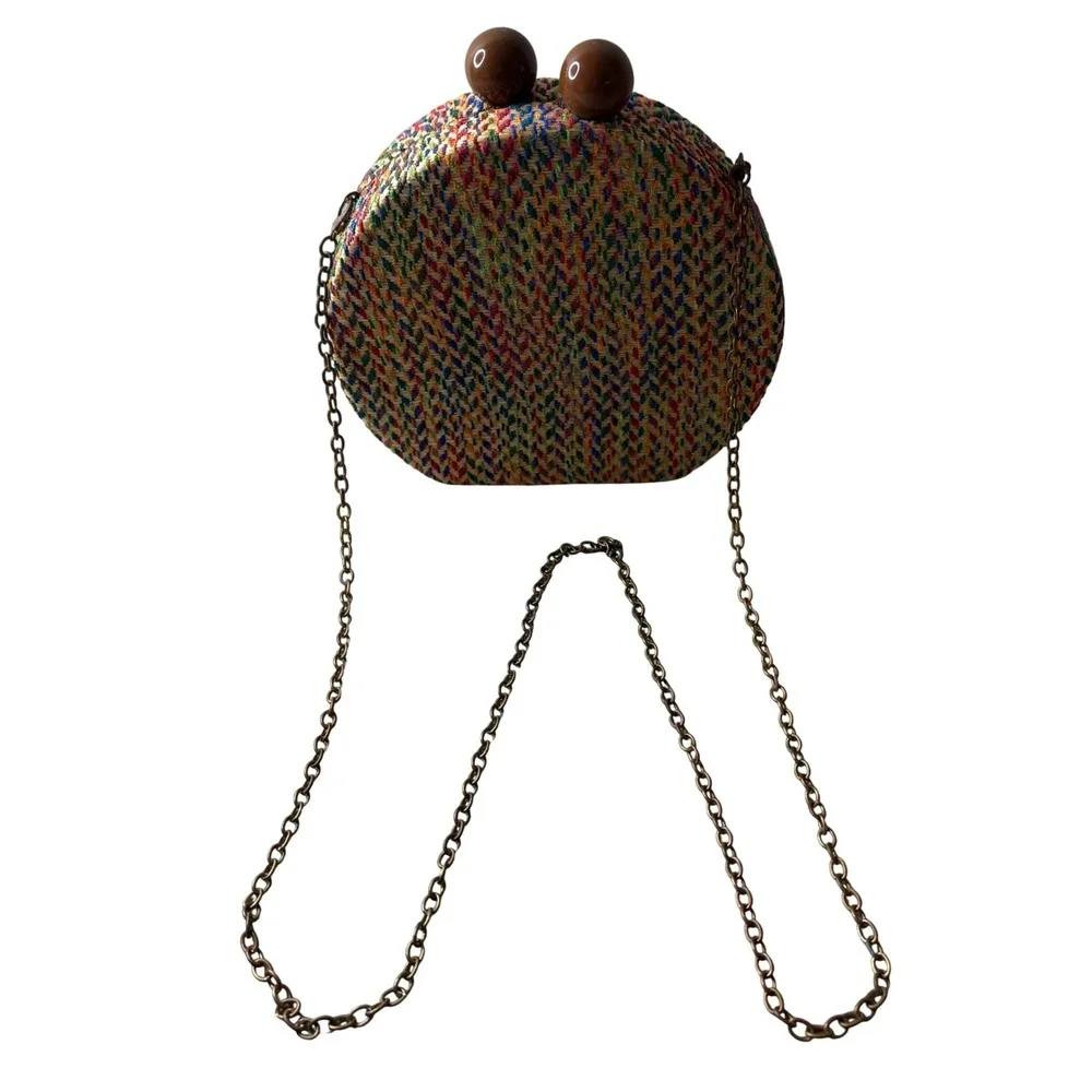 Love Kuza Multi Woven Straw Round Crossbody Bag Rainbow Chevron Kiss Lock Clutch